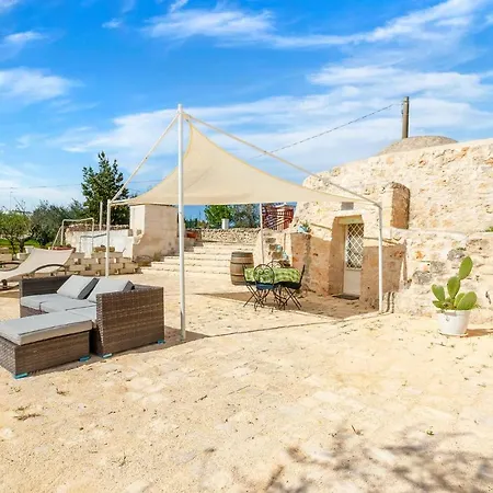 Holiday home Cozy In With House A Panoramic View Ostuni